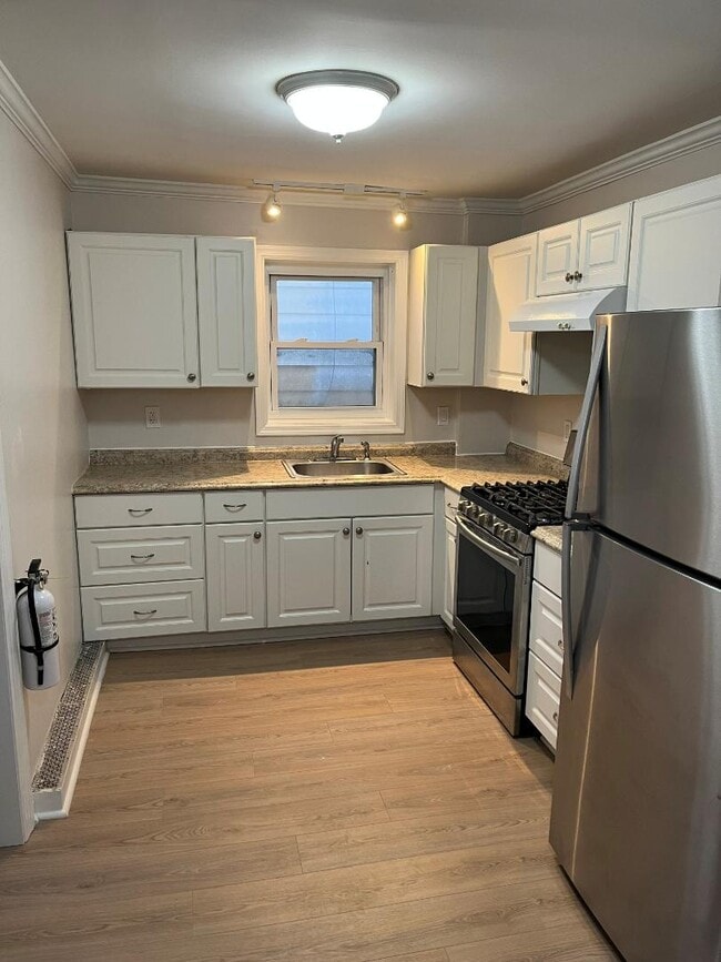 Building Photo - 50 Stanton St