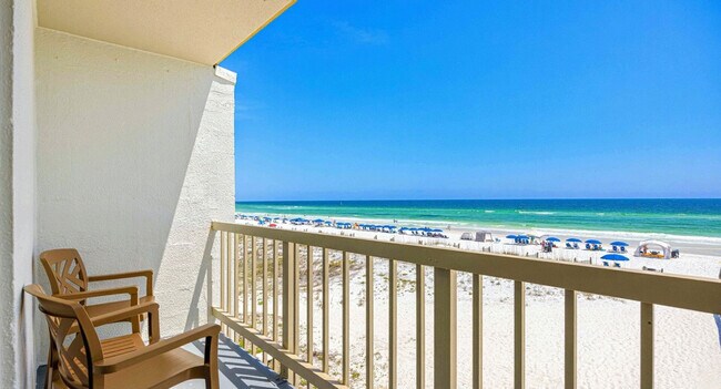 Building Photo - 556 Coral Ct