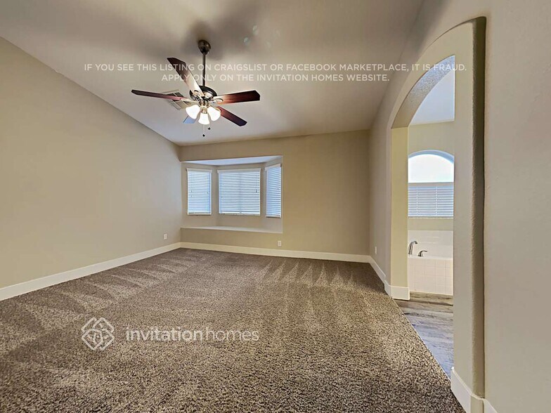 Building Photo - 531 Trocadero St