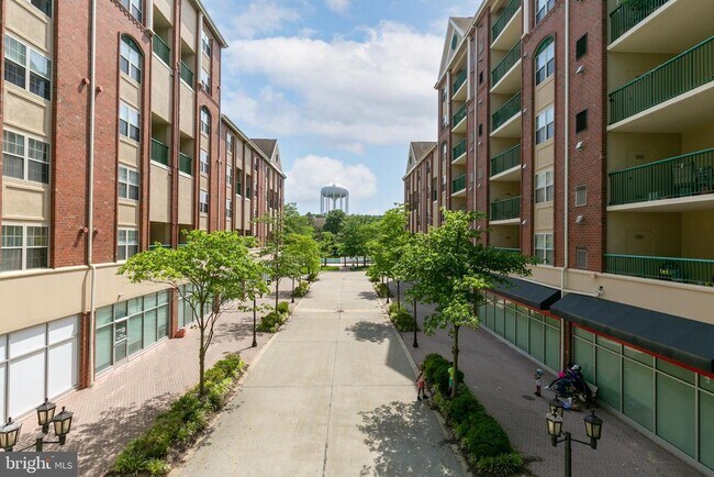 Building Photo - 6072 Main St