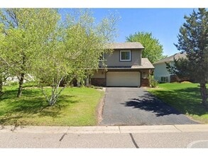 Building Photo - 1657 Helena Rd N