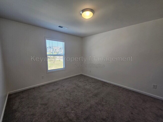Building Photo - 6064 High Top Ln