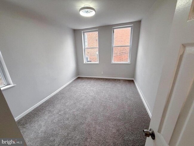 Building Photo - 738 N 38th St