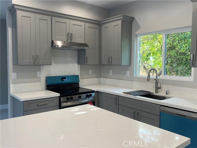Building Photo - 15869 Las Flores St