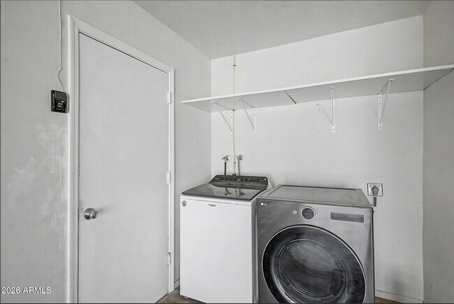 Building Photo - 20615 N 4th Ave