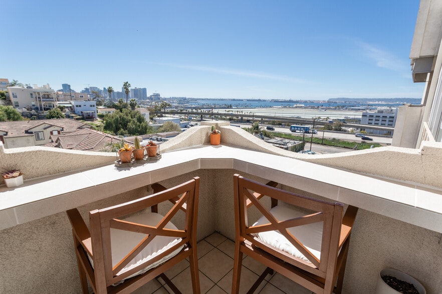 Building Photo - 3217 Columbia St