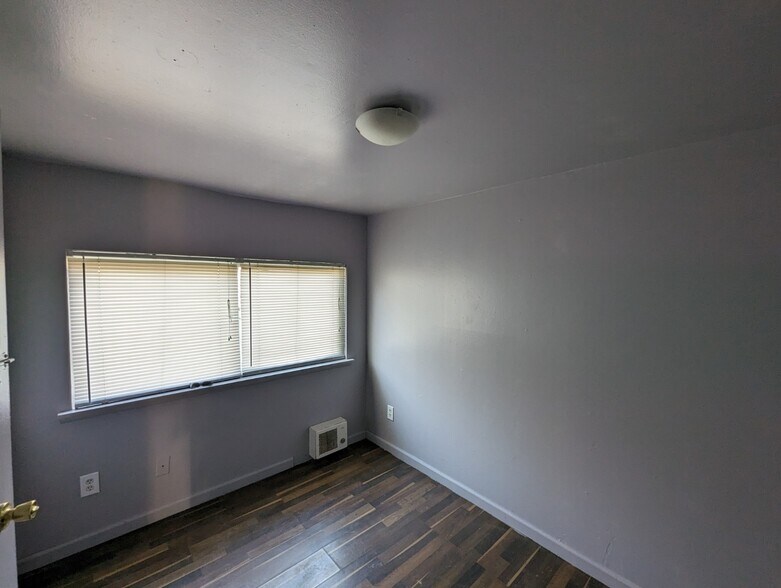 Building Photo - 615 Bridges Ave S