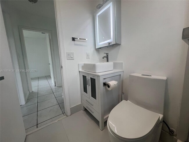 Building Photo - 5829 NW 37th St