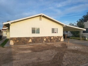 Building Photo - 266 N 3rd St