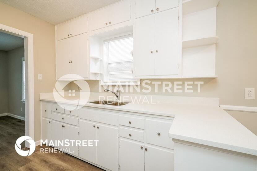 Building Photo - 3428 N Riley Ave