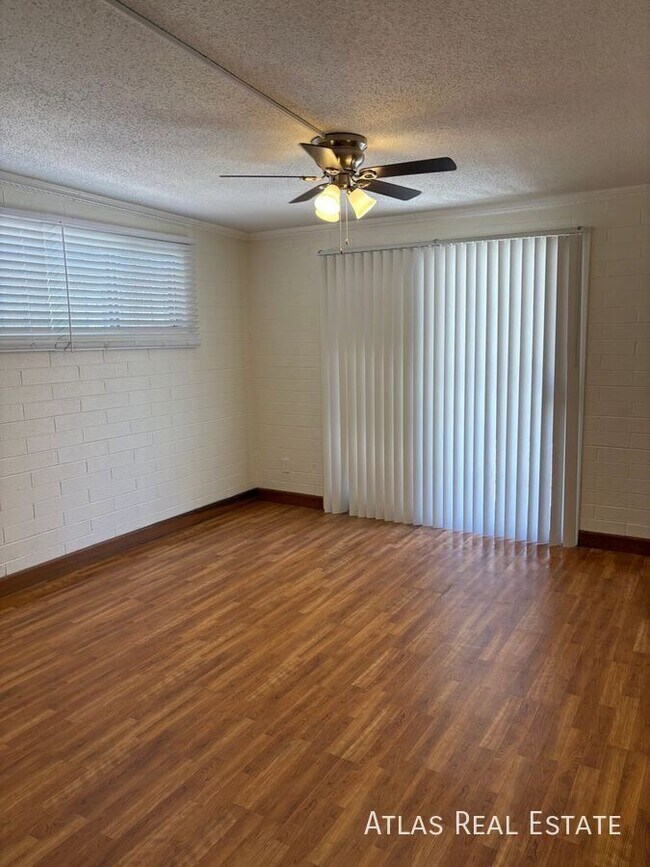 Building Photo - 1101 E Butler Dr