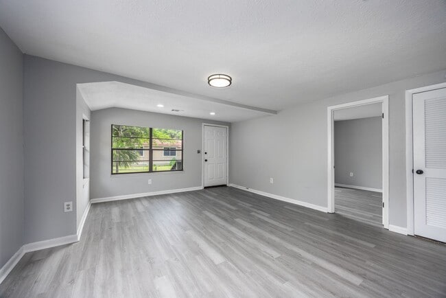 Building Photo - ? Fully Renovated 3-Bedroom Home in Starke...