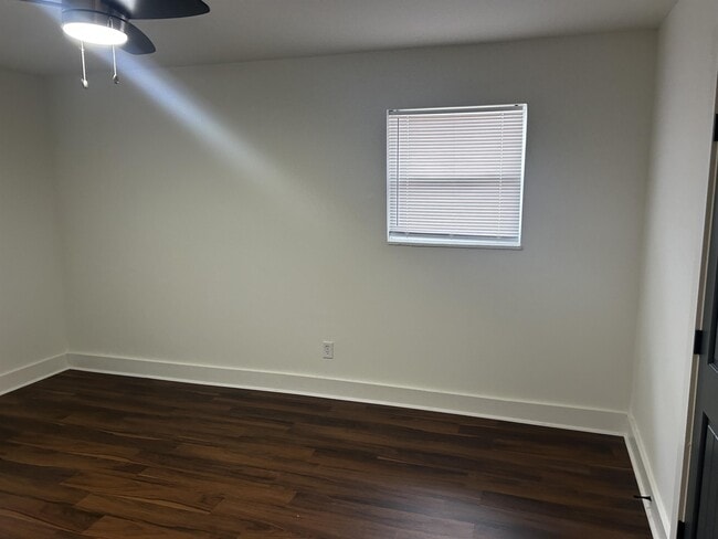 Building Photo - 2936 42nd Ave N