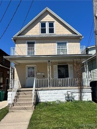 Building Photo - 128 Garfield St