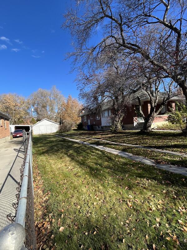 Building Photo - 361-361 Williams Ave S