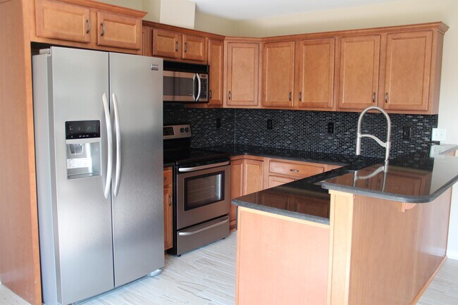 Building Photo - 107 Enchanted Way
