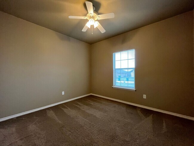 Building Photo - 3045 Breton St