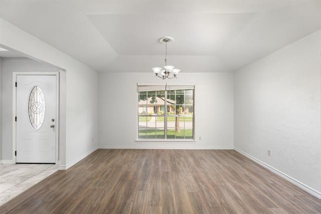 Building Photo - 801 Meadowgate Dr