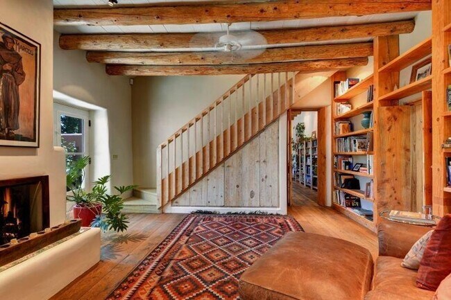Building Photo - Live in a Piece of Santa Fe’s History – Av...
