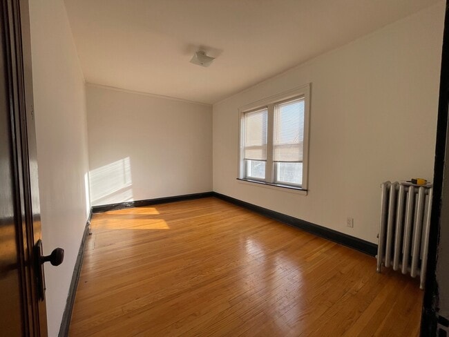 Building Photo - 4247 W Division St