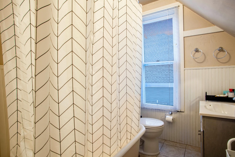 Building Photo - 1525 9th Ave