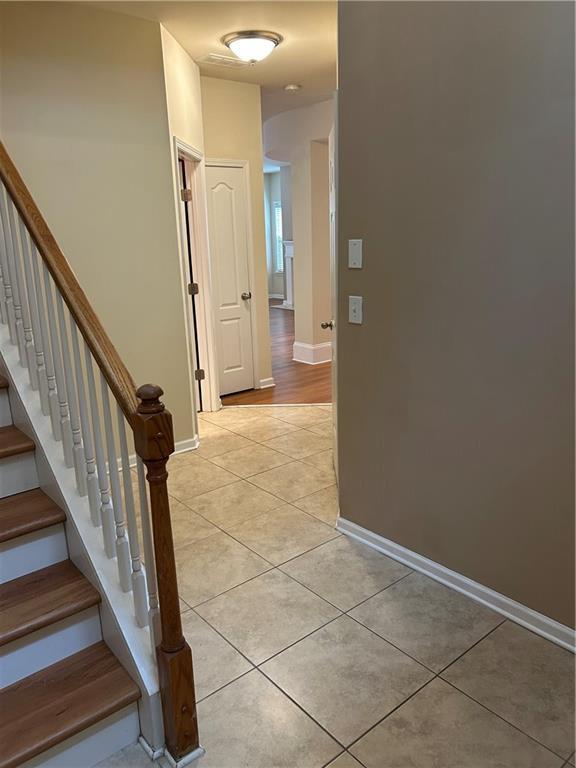 Building Photo - 130 Creekwood Tr