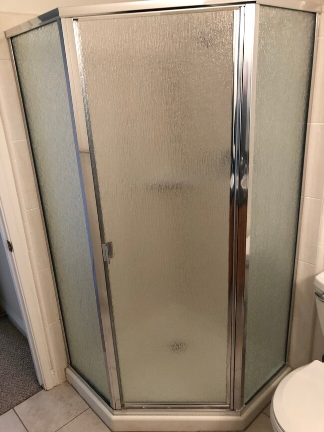 Building Photo - 818 Juno Ln