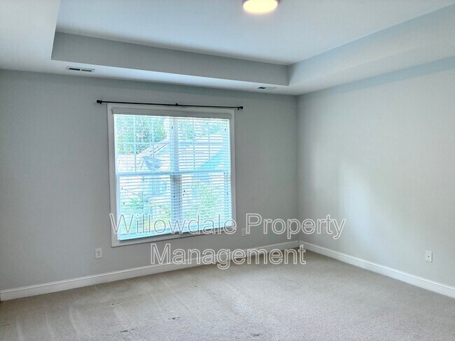 Building Photo - 1309 Little Hills Dr