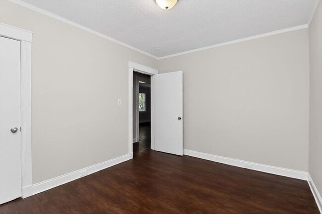Building Photo - Charming 3BD/1BA Ranch in Charlotte!