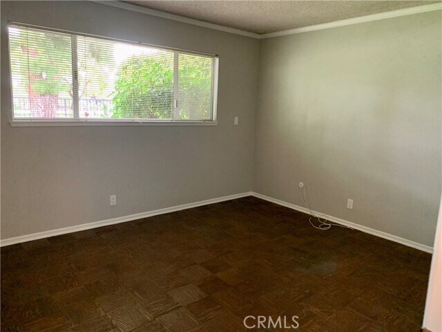 Building Photo - 23211 Meadowbrook Cir