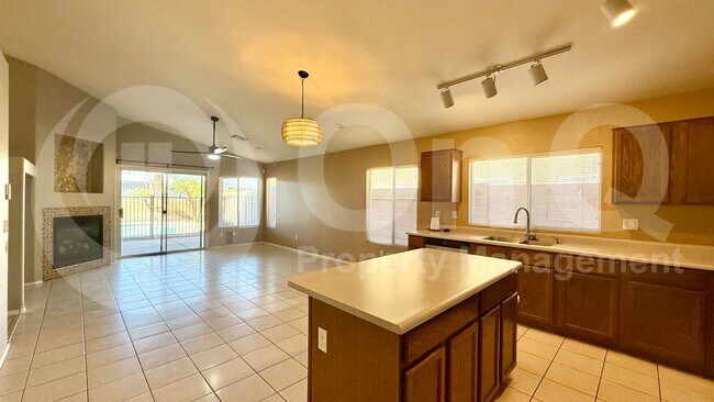 Building Photo - 3464 S Moccasin Trail