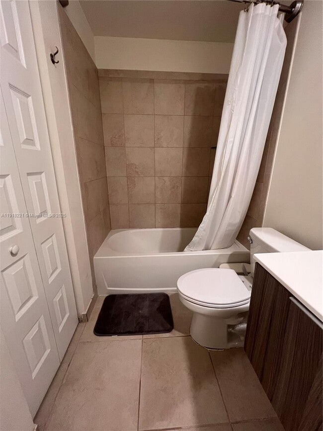 Building Photo - 10431 NW 82nd St