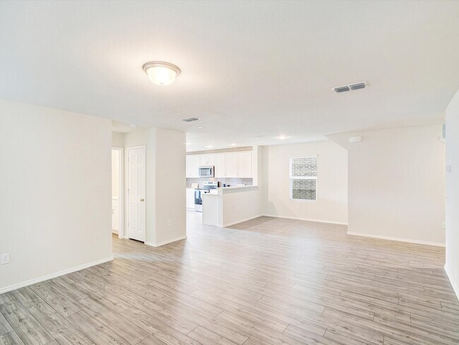 Building Photo - 405 Glendale Dr