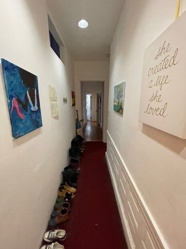 Building Photo - 52 Fenway