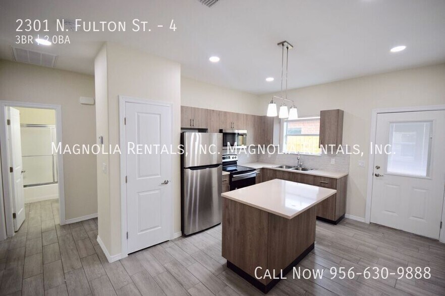 Building Photo - 2301 N Fulton St