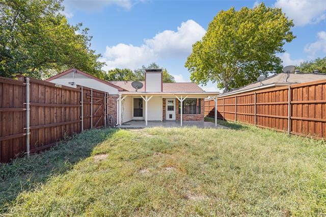 Building Photo - 8400 Willow Creek Dr