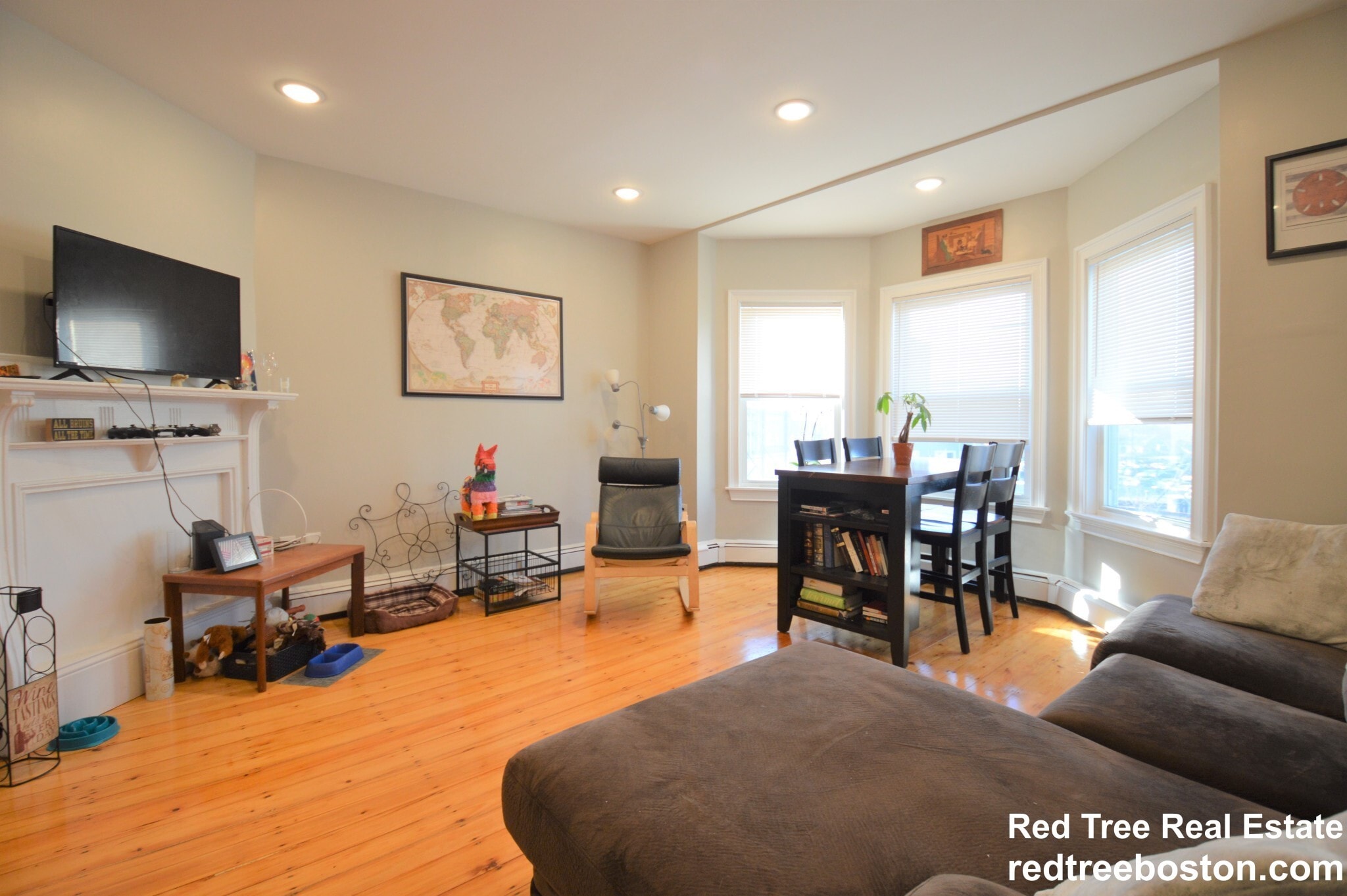 Building Photo - 394 Centre St