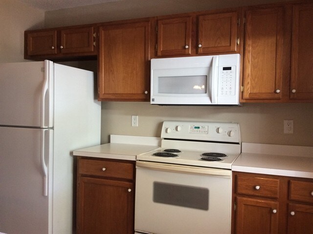 Building Photo - 1004 Lantana Dr