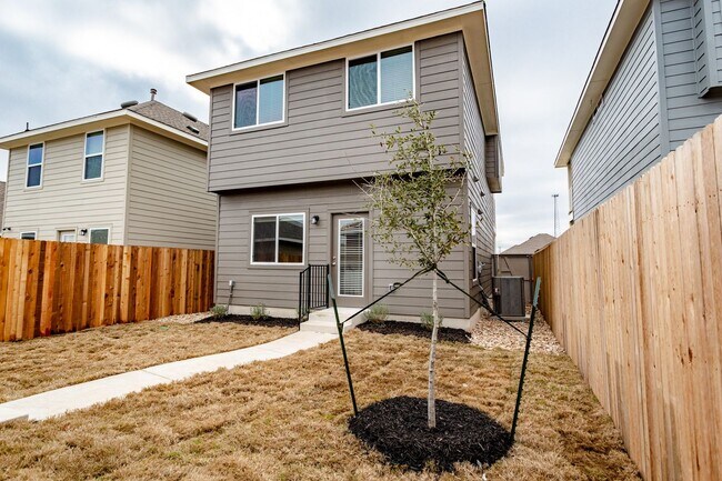 Building Photo - 4720 Portillo Way