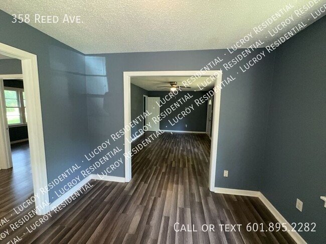 Building Photo - 358 Reed Ave