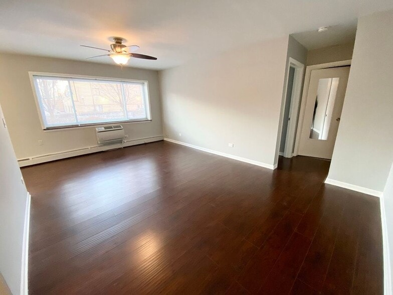 Building Photo - 8450 Skokie Blvd