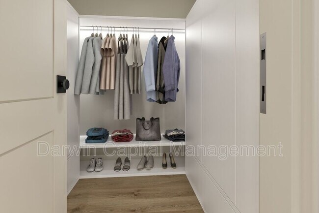 Building Photo - 385 N Tuckahoe Rd