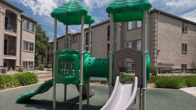 Building Photo - 6810 Di Lusso Dr