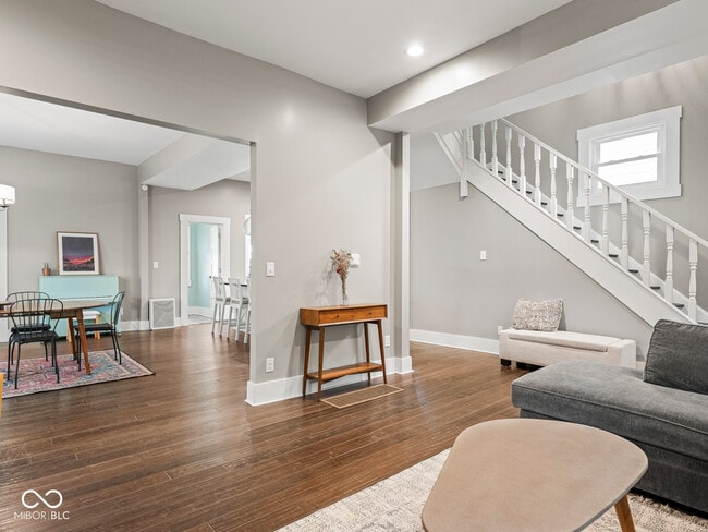 Building Photo - 622 N Hamilton Ave