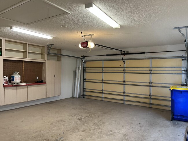 Building Photo - 1624 SW Waterfall Blvd