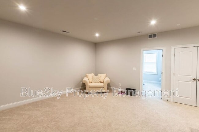Building Photo - 108 Bethany Ln