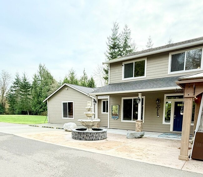 Building Photo - Beautiful house in Maple View Meadows.