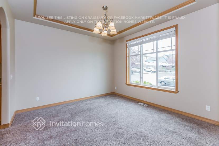 Building Photo - 6717 47th Pl NE
