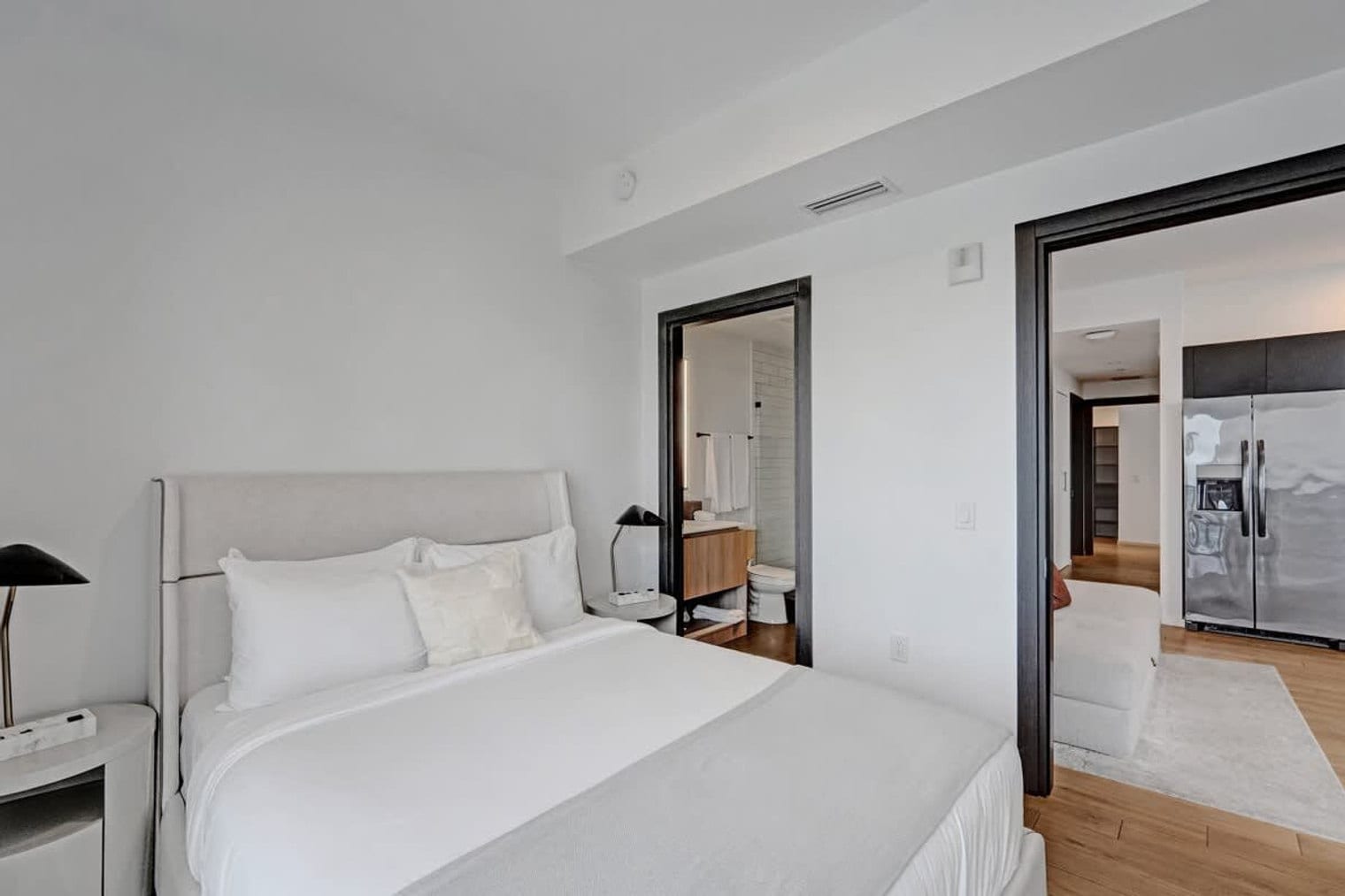 Building Photo - 398 NE 5th St