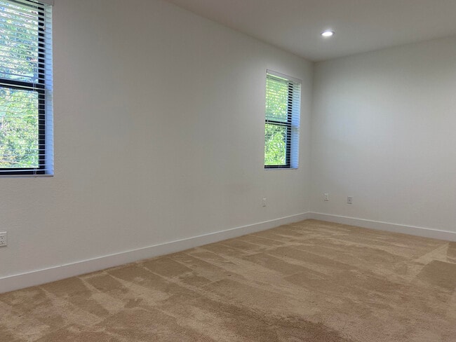 Building Photo - 281 Bella Sol Way